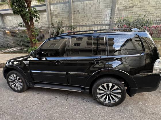 MITSUBISHI PAJERO 3.2 HPE 4X4 7 LUGARES 16V TURBO INTERCOOLER DIESEL 4P AUTOMÁTICO